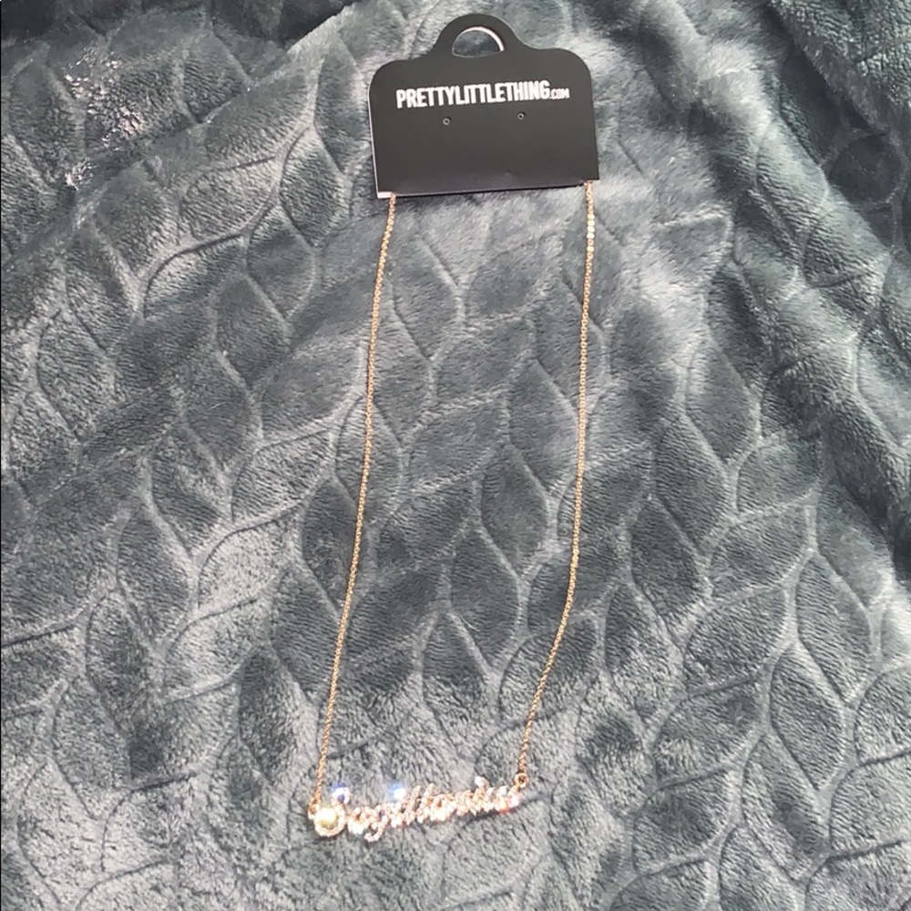 PRETTYLITTLETHING necklace